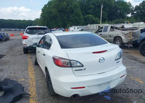 2013 Mazda Mazda3 I Sport из США, поврежденный, VIN JM1BL1U76D1747745